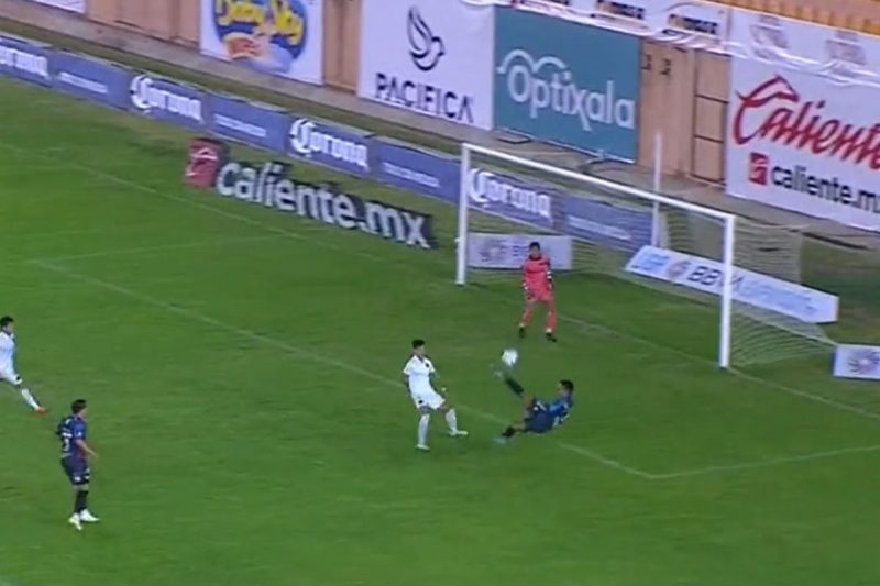 Golaço do atacante fez Liga pedir prêmio Puskás