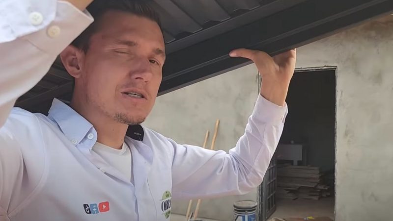 “Instalar portas como quem instala azulejos”, &eacute; o que promete o especialista – Foto: Reprodu&ccedil;&atilde;o