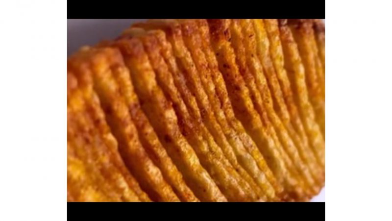 Depois de pronta, a batata fica crocante e sequinha – Foto: Reprodu&ccedil;&atilde;o