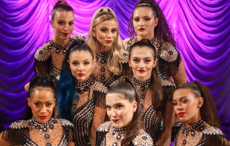 Espetáculo 'Uma Noite na Broadway' traz teatro e música do burlesco ao pop em Florianópolis