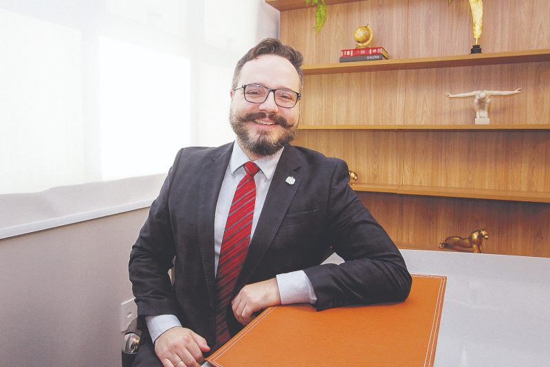 O presidente da FCC, Rafael Nogueira, visitou a sede do Grupo ND e apresentou as novidades&nbsp;da&nbsp;funda&Ccedil;&atilde;o – Foto: DIVULGA&Ccedil;&Atilde;O/LEO MUNHOZ/ND