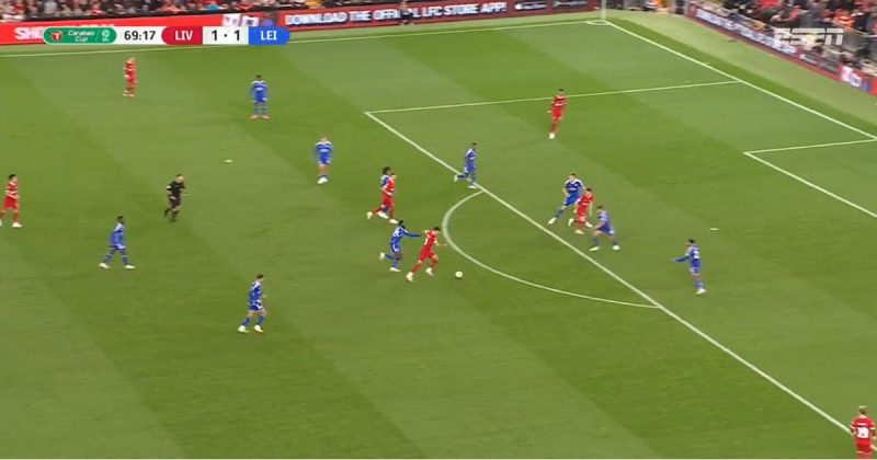 É craque do Liverpool, fez gol na seleção brasileira e teria