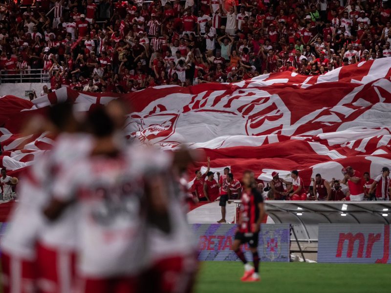 Deixou chegar! CRB vence e cola no grupo de acesso Esporte News