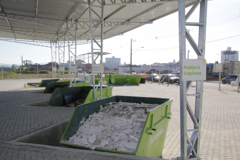Descarte de materiais recicláveis atinge quase 1,8 mil m³ em Itajaí