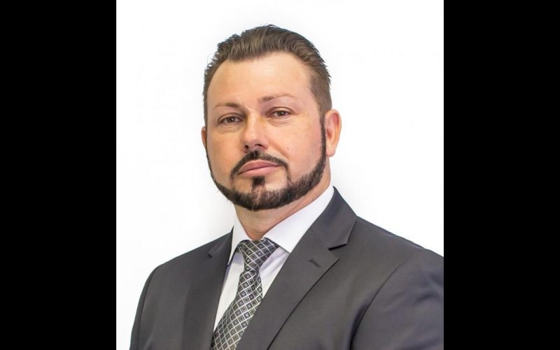 Vereador Ivonir Schrer (Uni&atilde;o) faltou &agrave;s &uacute;ltimas sess&otilde;es da C&acirc;mara de Vereadores de Timb&oacute; e est&aacute; com um mandado de pris&atilde;o preventiva em aberto – Foto: C&acirc;mara de Vereadores de Timb&oacute;/Reprodu&ccedil;&atilde;o/Divulga&ccedil;&atilde;o/ND