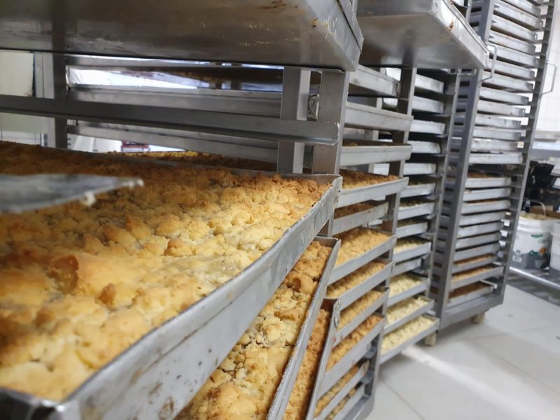 Cerca de 300 forma est&atilde;o sendo utilizadas no preparo – Foto: Lucas Ant&ocirc;nio NDTV