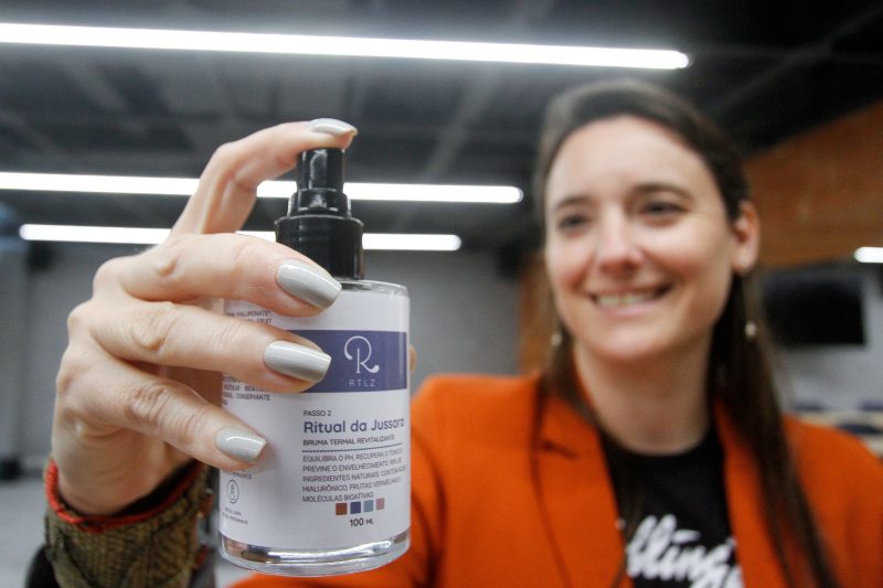 Empresária de Florianópolis conta mais sobre empresa de cosméticos 