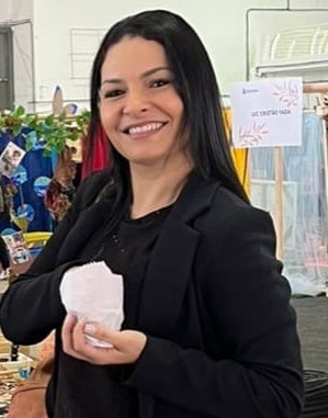 Elizandra Gimenez Lapa dos Santos era professora da Rede Municipal de Ensino – Foto: Reprodu&ccedil;&atilde;o/Prefeitura de Itaja&iacute;