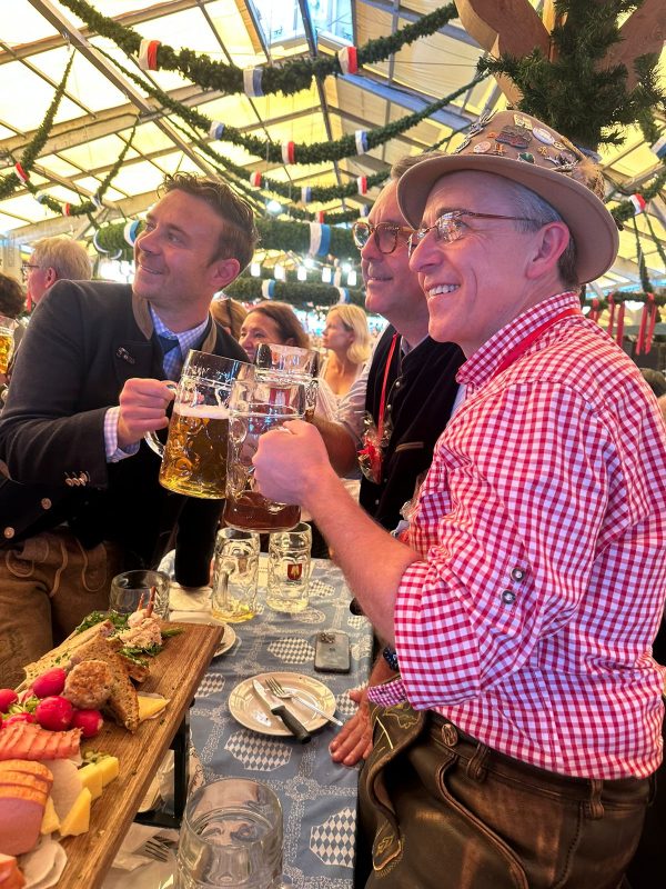 Prefeito cumpre agenda na Alemanha