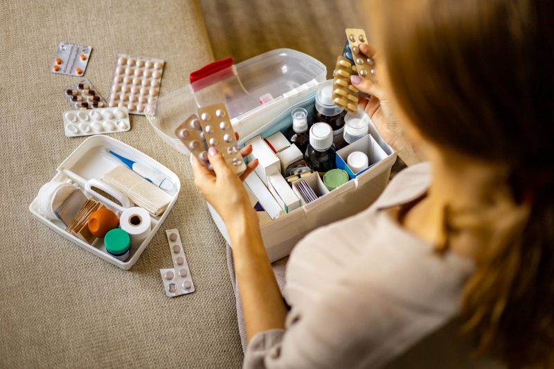 Self-Medication: Seeking Quick Relief That Can Cost Your Health – Photo: Disclosure/Help Emergency Medical Services and Telemedicine