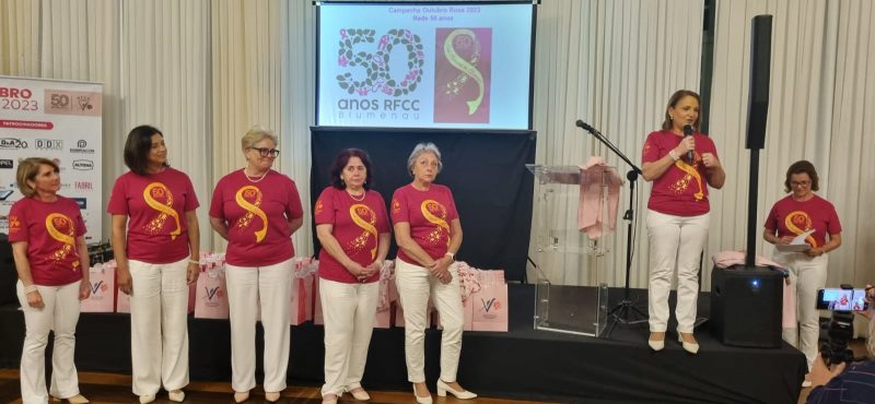 Rede Feminina lança nova edição de camiseta do Outubro Rosa