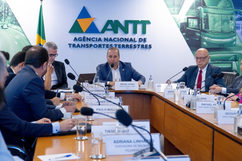 Lideran&ccedil;as se reuniram com ANTT para cobrar solu&ccedil;&otilde;es para o tr&acirc;nsito – Foto: Maur&iacute;cio Uzeda/Jader Vaz/Reprodu&ccedil;&atilde;o/ND