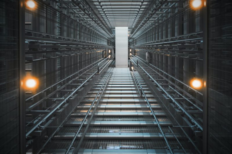 Poço de elevador em prédio