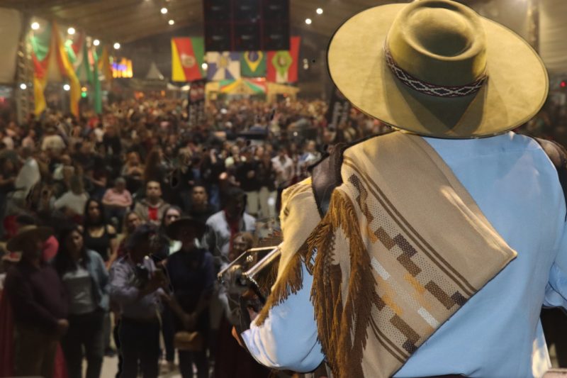 Acampamento Farroupilha reúne o melhor da cultura gaúcha em Balneário Camboriú