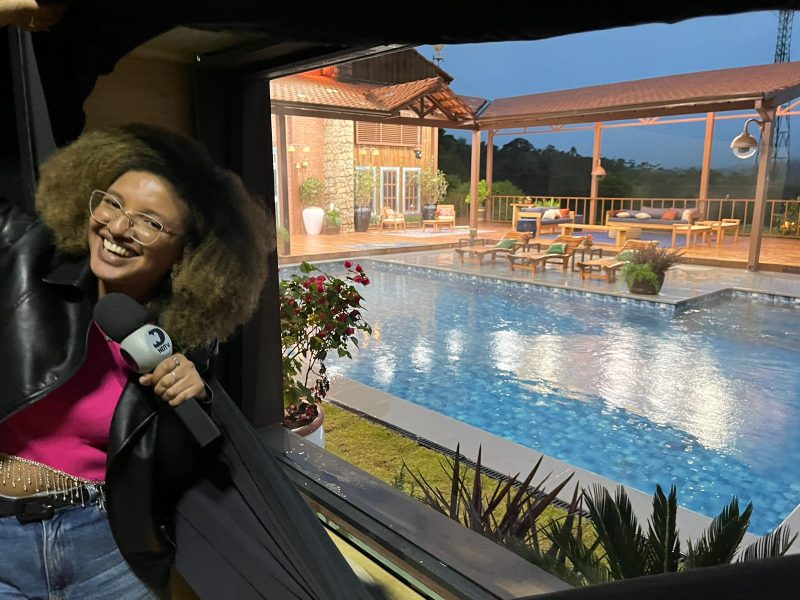 Ao ND+, Grazi revela espa&ccedil;o com piscina que integra estrutura do reality – Foto: Grazi Guimar&atilde;es/ND