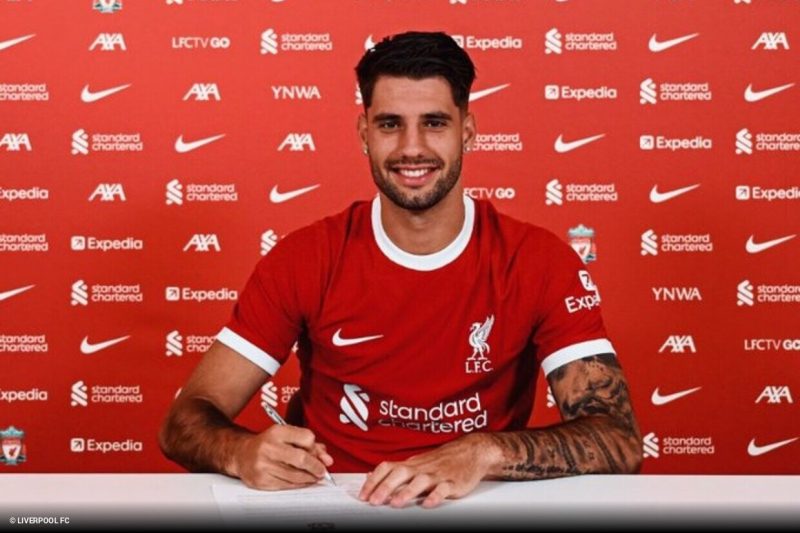 Szobozlai chegou animado ao Liverpool – Foto: Divulga&ccedil;&atilde;o/Liverpool