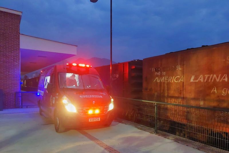 Caso aconteceu em Jaragu&aacute; do Sul, v&iacute;tima foi encaminhada ao hospital ap&oacute;s acidente – Foto: Rede sociais/Reprodu&ccedil;&atilde;o/ND