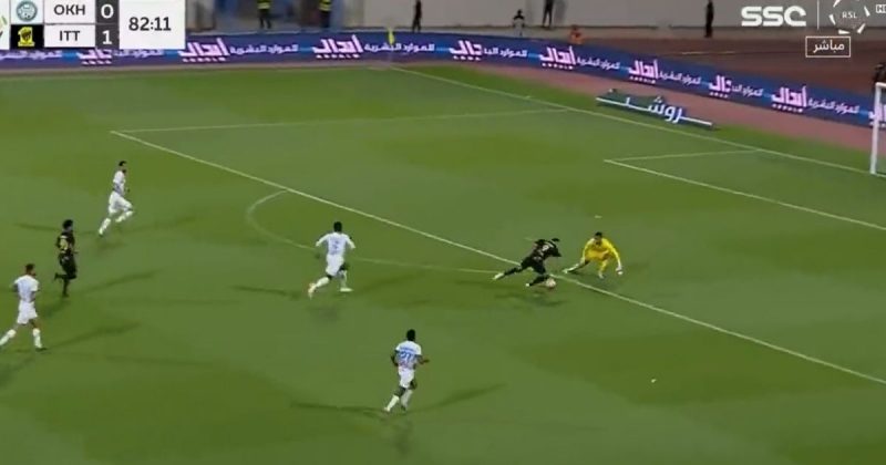 Benzema leva tombo bizarro em jogo do Al Ittihad