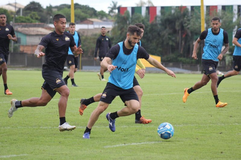 Criciúma tenta voltar ao G-4 da Série B