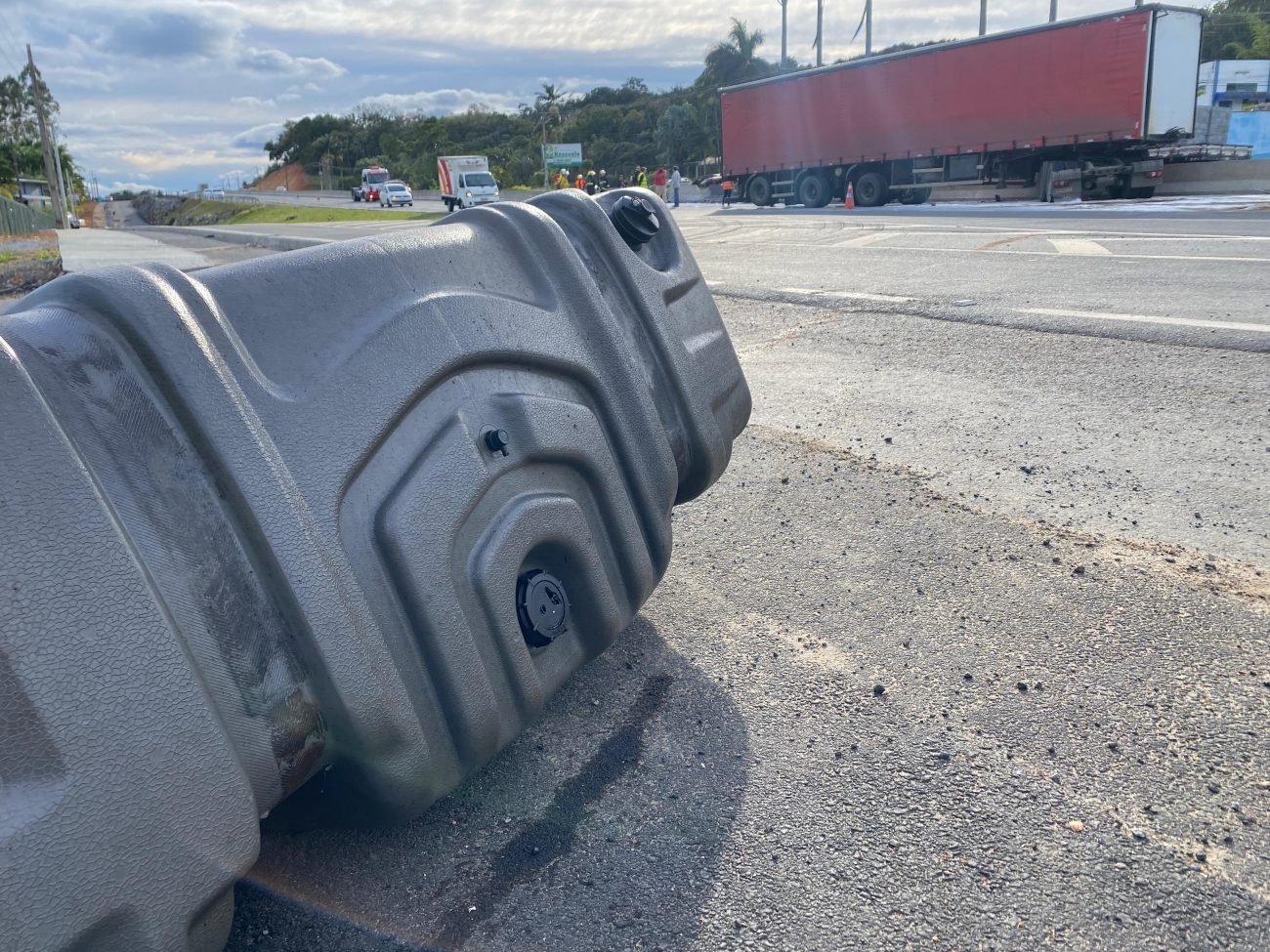 vc repórter: motoristas modificam caminhões e PF faz alerta