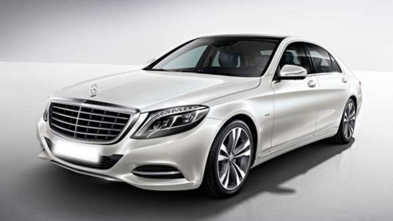 Carro avaliado em mais de R$ 400 mil é roubado em Itapema