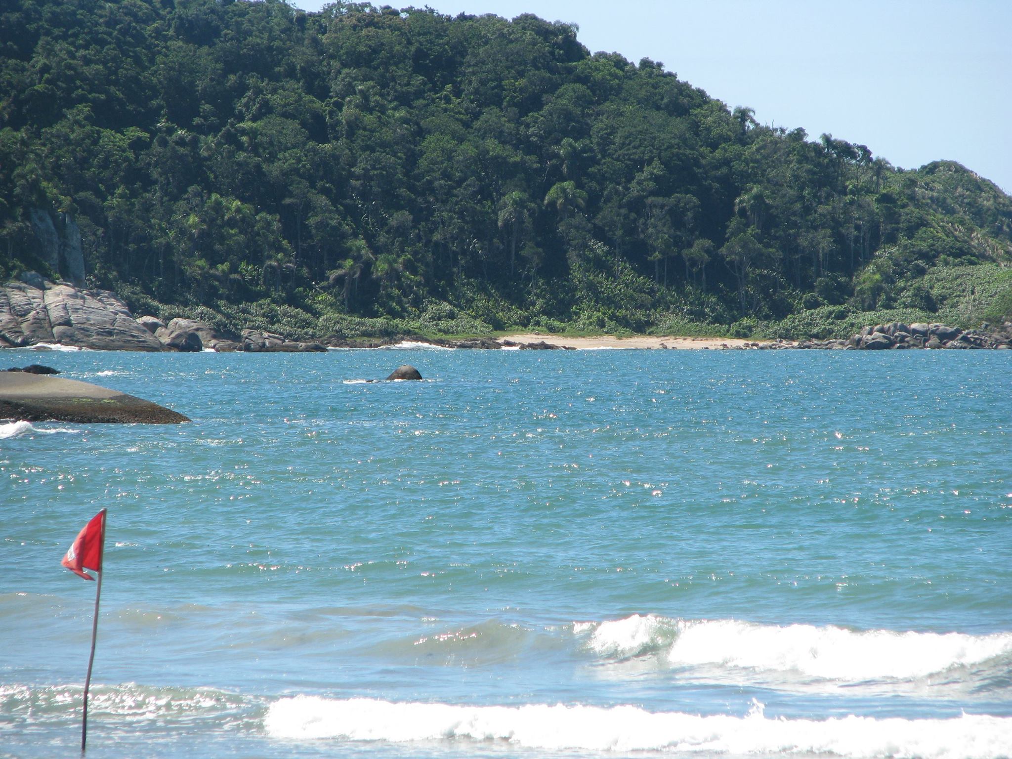 Corpo de pescador que sumiu enquanto pescava com o irmão é