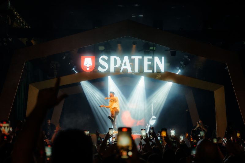 Camarote Spaten, espaço exclusivo da cerveja oficial da Oktoberfest Blumenau, conta com atrações nacionais, ambiente climatizado, open bar e open food 