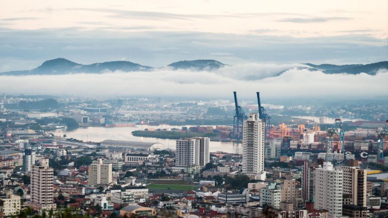 Foto do Porto de Itajaí visto de cima