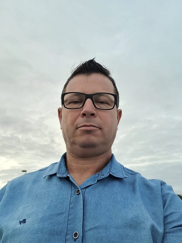 Motorista de uma VW Amarok, com placas de Indaial, morreu ap&oacute;s acidente grave na noite de segunda-feira (23) – Foto: Redes Sociais/Reprodu&ccedil;&atilde;o/ND