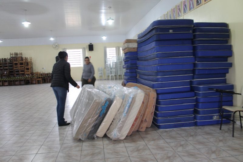 Chuvas deixaram centenas de desabrigados e desalojados 