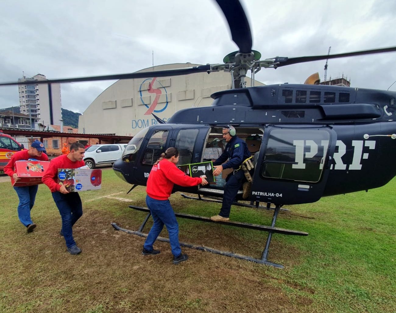 In 10 days of operation, a Federal Traffic Police aircraft transported more than 79 people to Alto Vale do Itajaí - reproduction PRF/ND