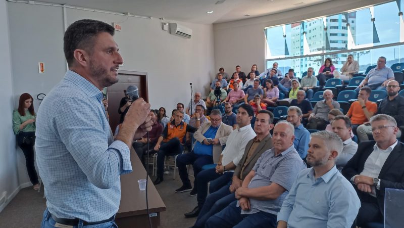 Encontro em Rio do Sul fala de projeto para evitar novas catástrofes