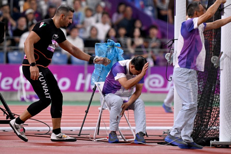 Atleta iraniano banido por um aperto de mãos