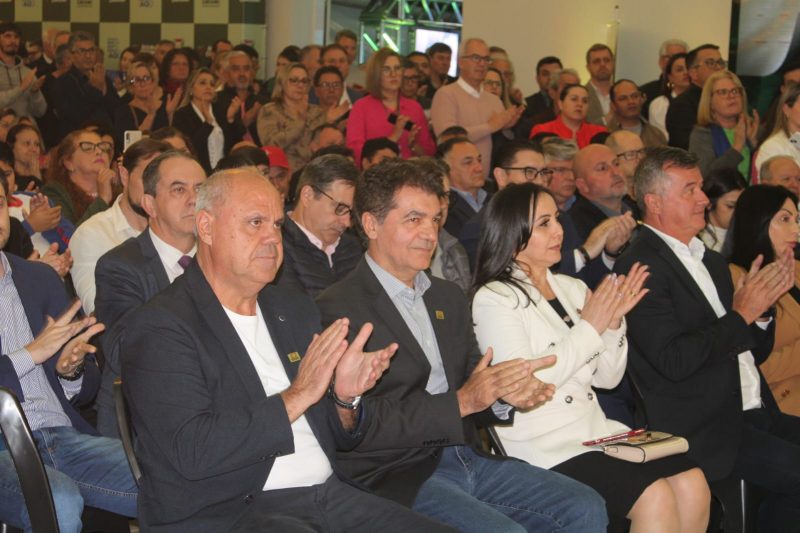 Arleu da Silveira &eacute; o nome indicado pelo prefeito Cl&eacute;sio Salvaro &agrave; sua sucess&atilde;o. – Foto: Thiago Silva