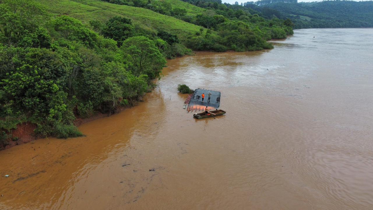 O rolar da bocha ainda rende uma bela resenha - Regi�o - Di�rio de Canoas