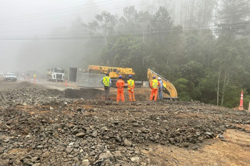 Trecho interditado fica na Serra de Corup&aacute; – Foto: PRF/Divulga&ccedil;&atilde;o/ND