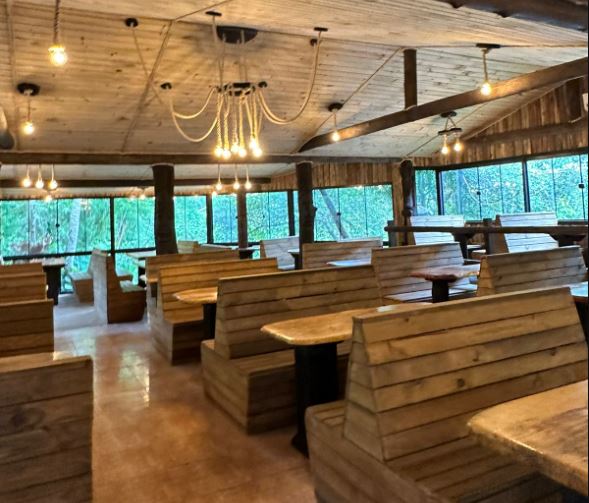 Frios, bolos, tortas, salgados e geleias, tudo em um valor fixo, pois o Cachoeira Caf&eacute; Colonial funciona na modalidade tudo incluso – Foto: Reprodu&ccedil;&atilde;o/ND