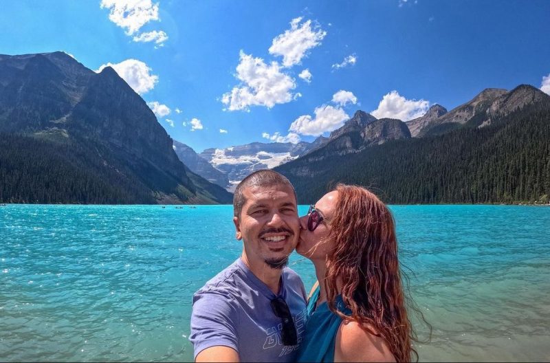 Casal realiza sonho de viajar até o Alasca