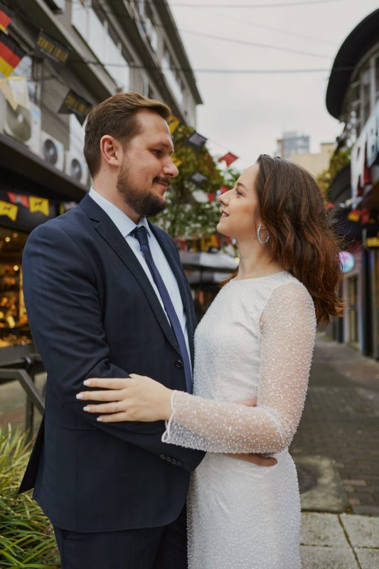 Matheus Gehrke e Lourdes da Veiga vão oficializar a união neste sábado na Oktoberfest Blumenau 