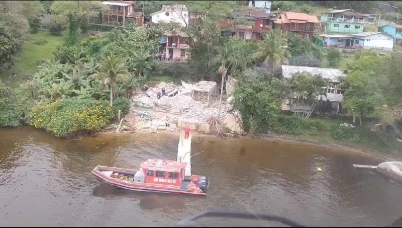 Foram empenhadas guarni&ccedil;&otilde;es da Barra da Lagoa e o helic&oacute;ptero Arcanjo – Foto: CBMSC/Divulga&ccedil;&atilde;o/ND