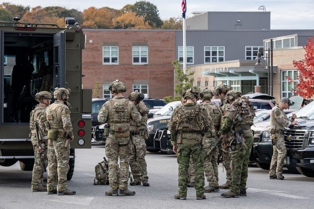 Hundreds of police are working across Maine to find the shooter - Joseph Prezioso/AFP