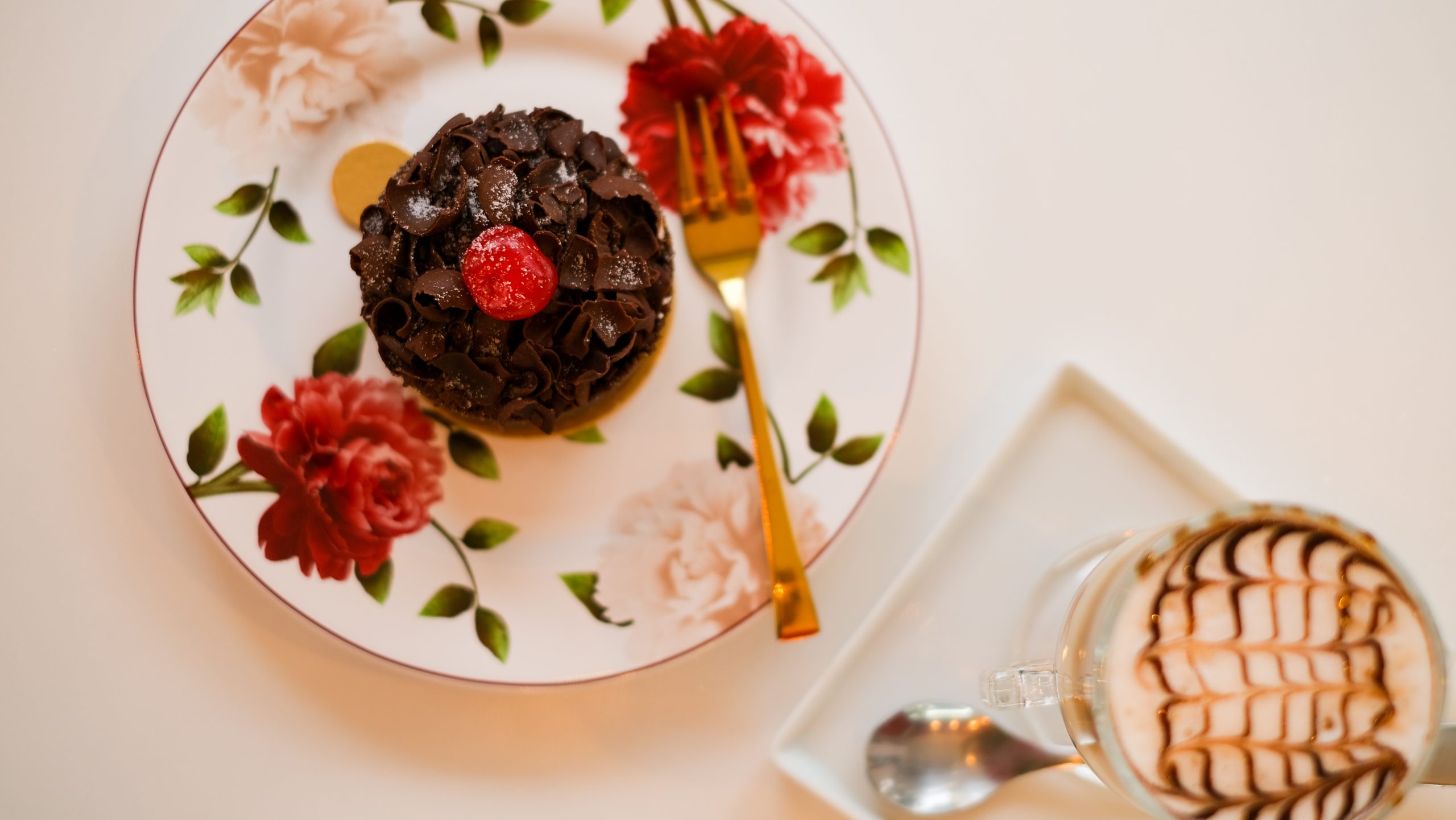 Chinchilas, tortas e café: o lugar fofo e aconchegante que conquistou Florianópolis