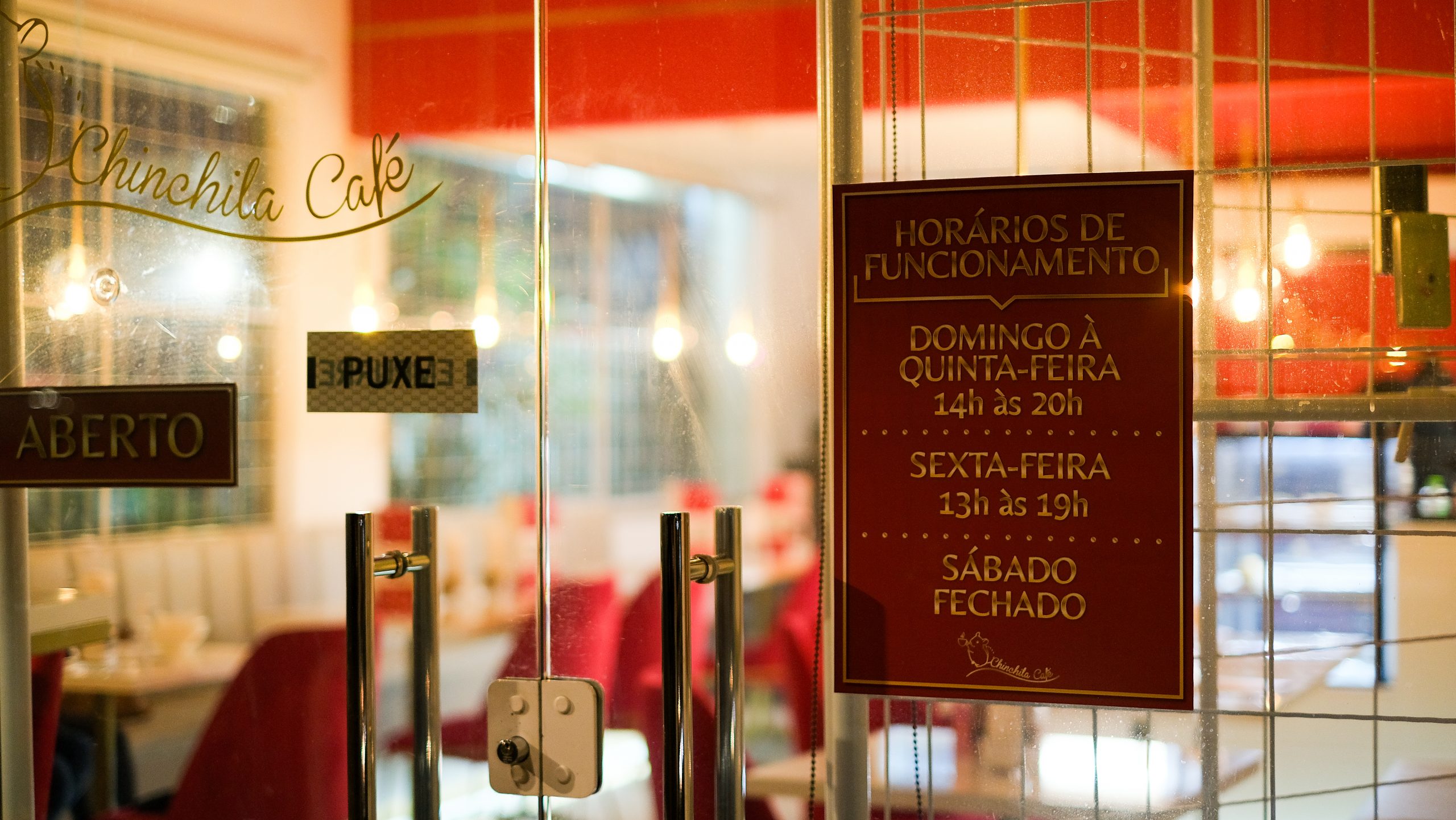 Caf&eacute; abre de domingo a quinta-feira d&aacute;s 14h &agrave;s 20h / sexta-feira das 13h &agrave;s 19h / s&aacute;bado &eacute; fechado – Foto: @adabahl e @lucase.ps/ND