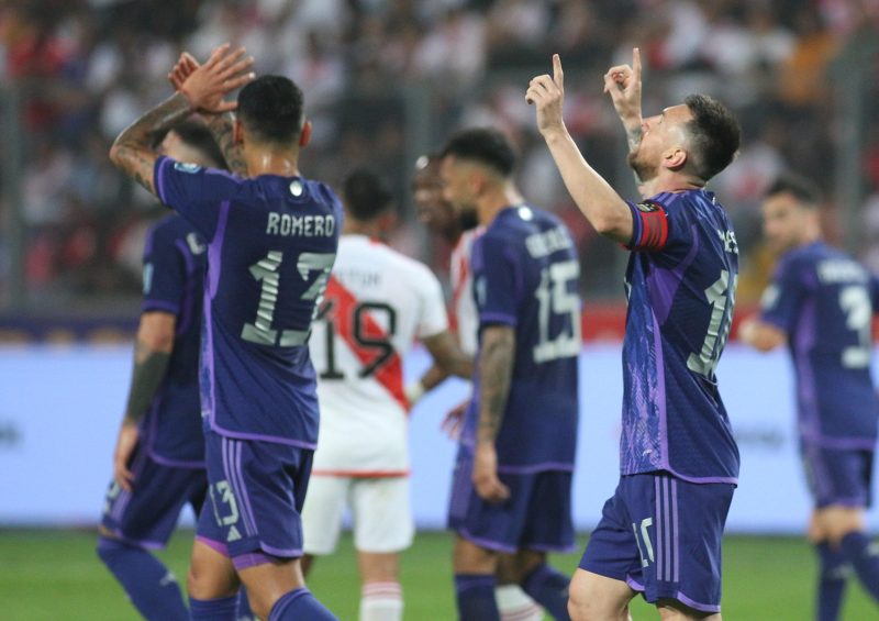 Argentina venceu o Peru por 2 a 0