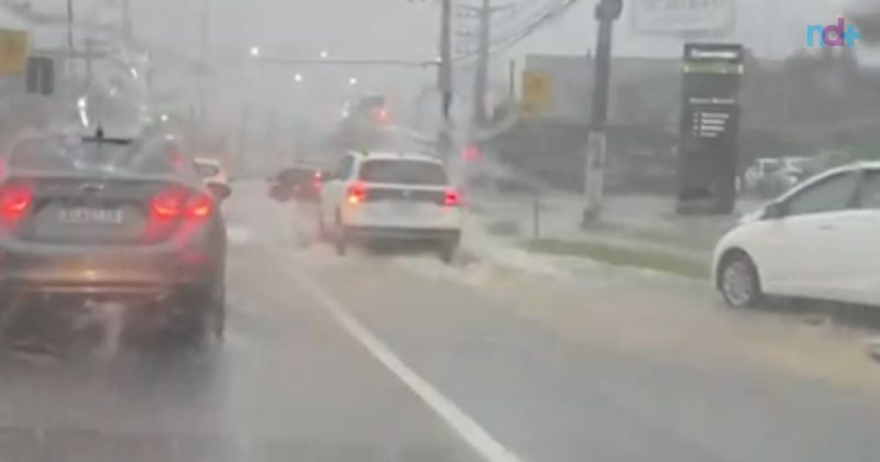 chuva começa em Itajaí; equipes estão em alerta