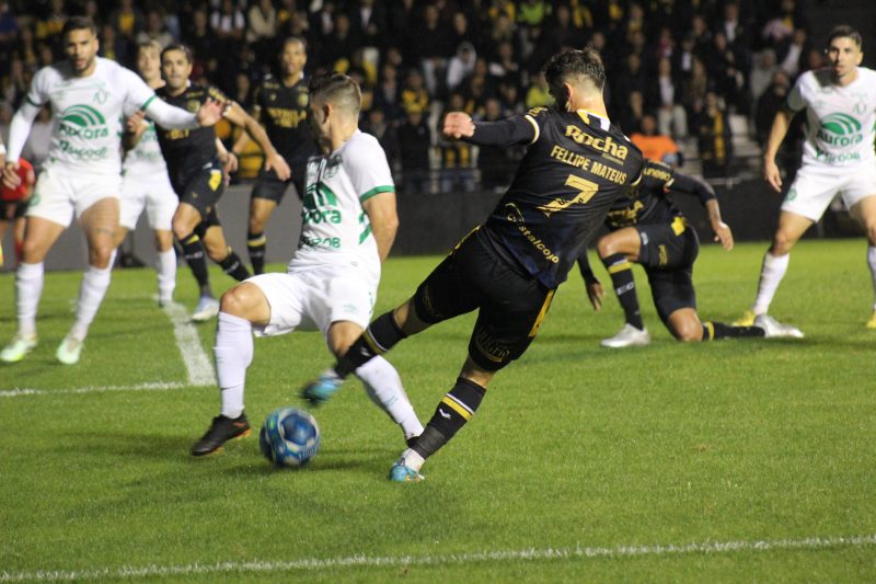 Tigre pressionou no primeiro tempo, mas quem saiu na frente foi a Chapecoense – Foto: Celso da Luz/Crici&uacute;ma E.C/ND