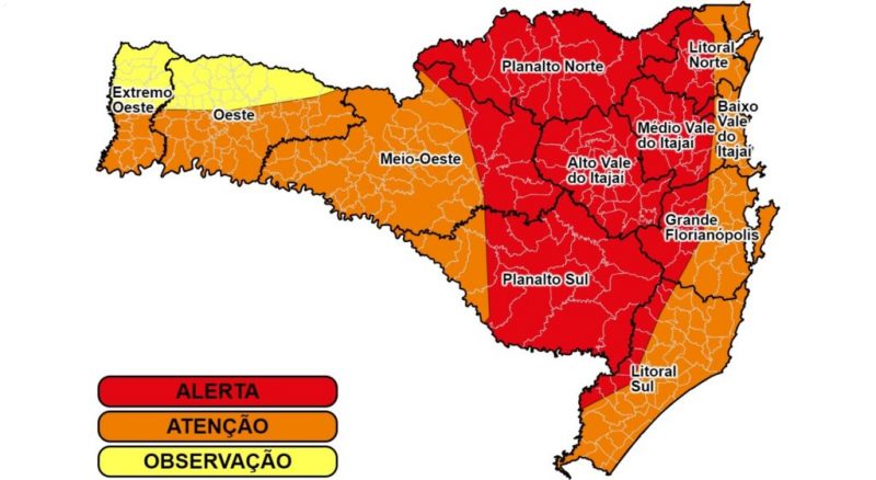 The map shows the points that will be most affected by landslides in Santa Catarina.