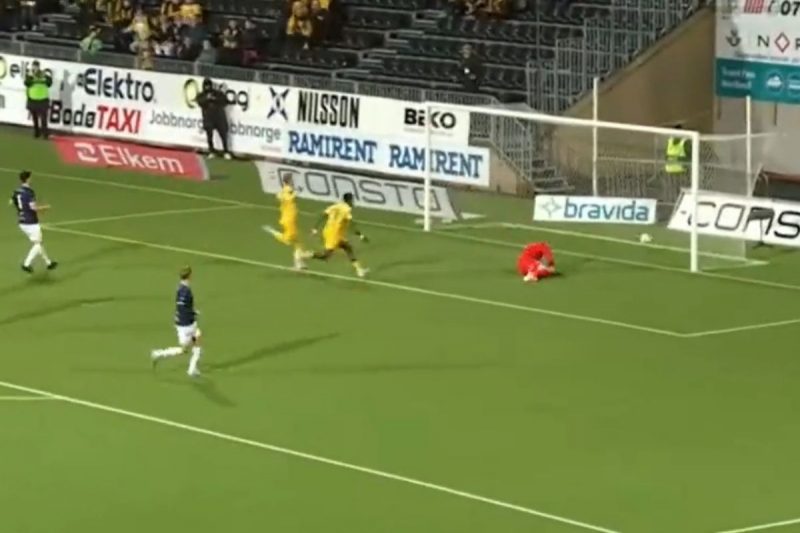 Goleiro tomou frango na derrota do time fora de casa