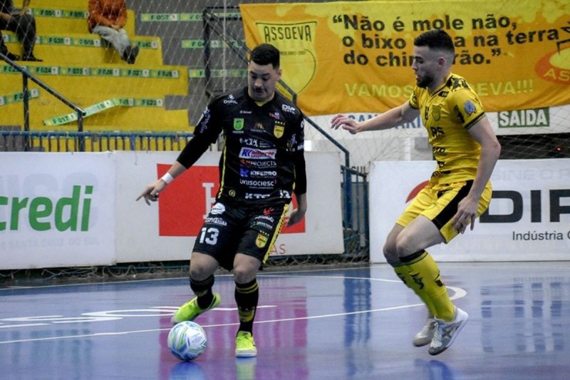 Assoeva bate Joinville nos pênaltis e vai à semifinal da Liga Futsal - ESPN