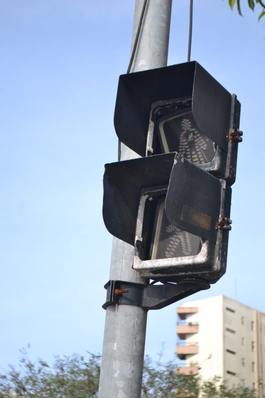 semáforos na beira-mar Norte, em Florianópolis